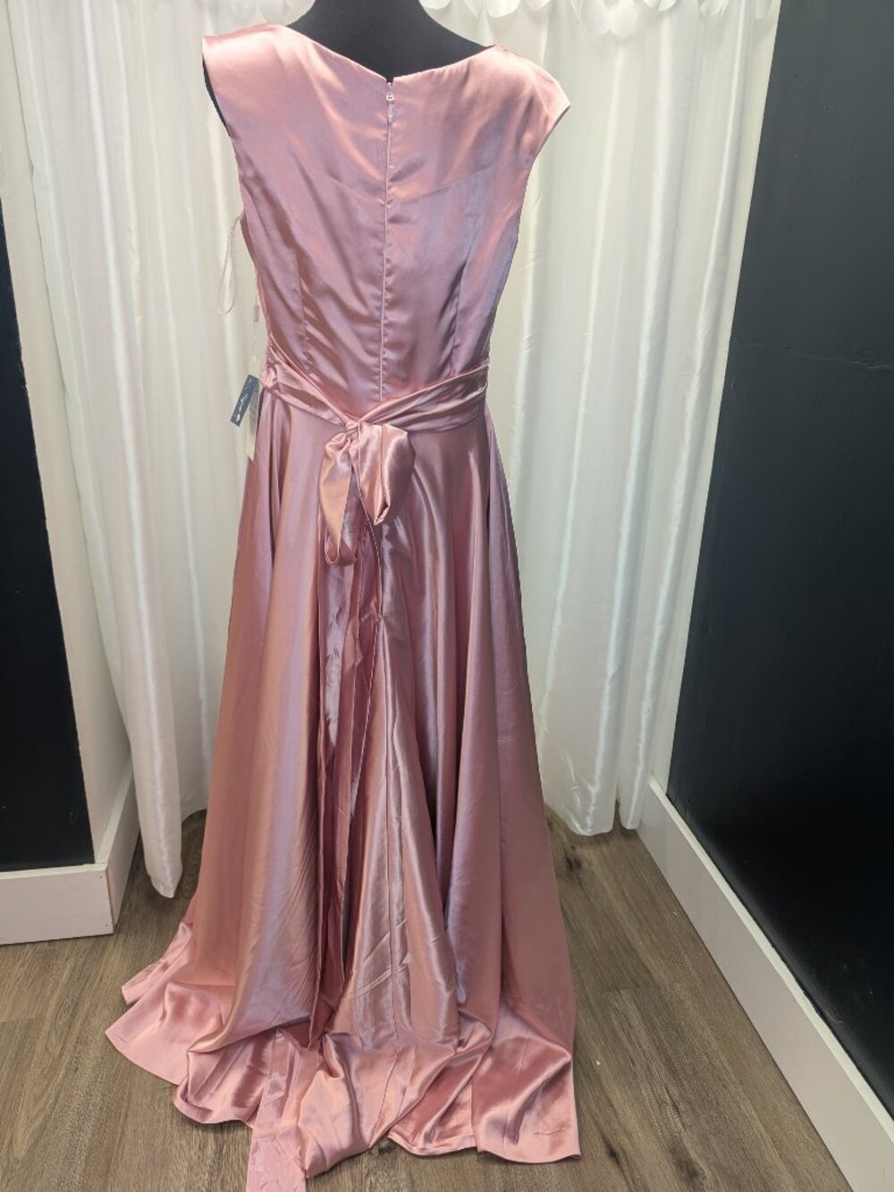 Formal Gown - Picture 4 of 4